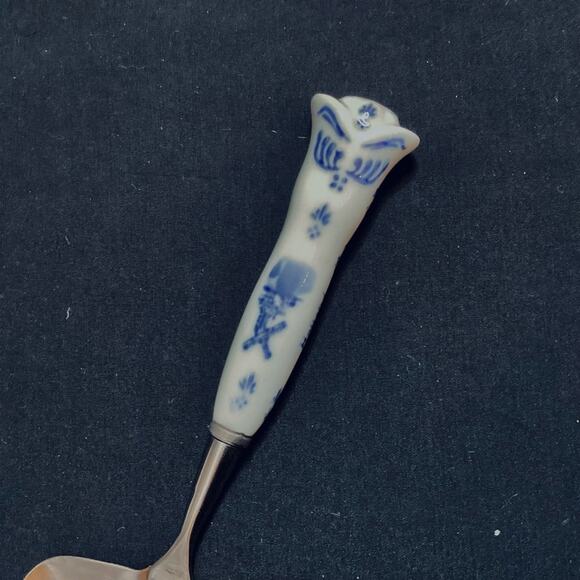 W.O.D. Delft Blue Cheese Slicer, Holland - Picture 2 of 4